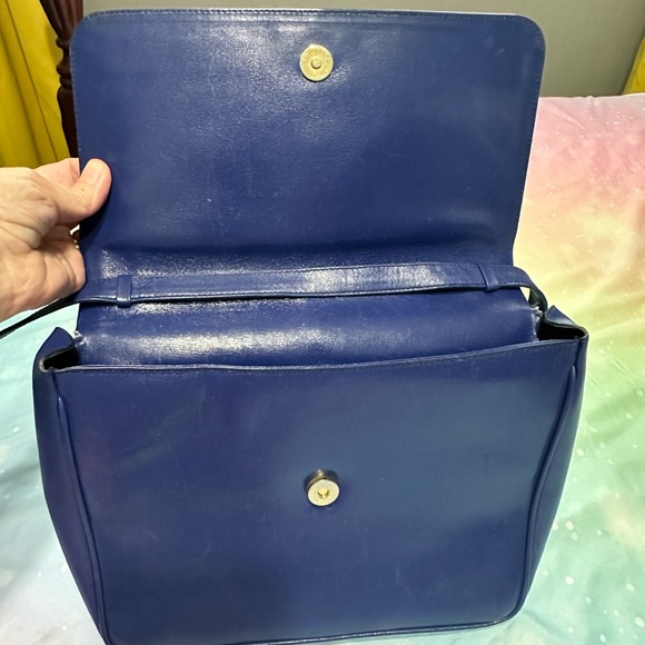 Salvatore Ferragamo Blue Leather Shoulder Purse - Picture 6 of 14